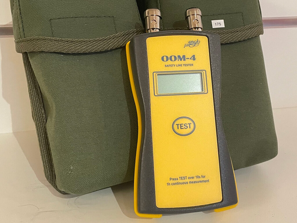 ENGLO OOM-4 Ohm mätare