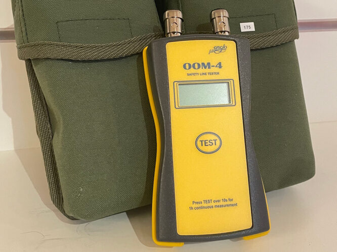 ENGLO OOM-4 Ohm mätare