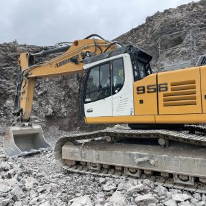 Liebherr R956