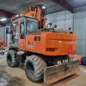 Hitachi ZX160W