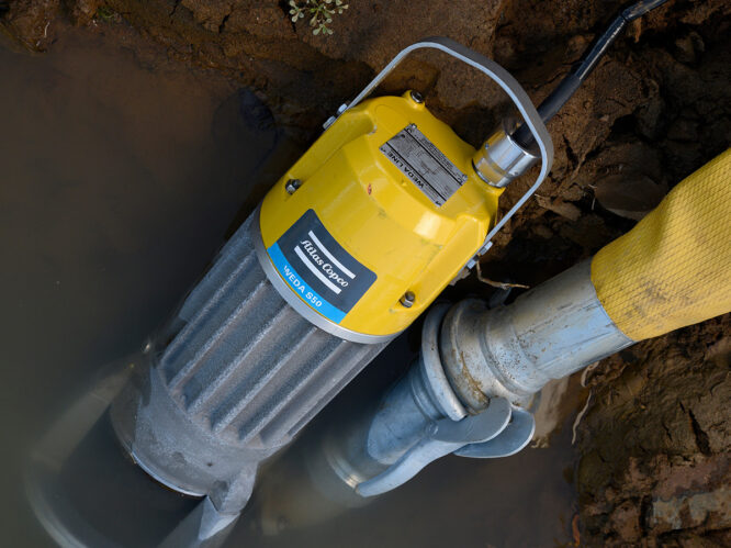 slampump med nivåvippa