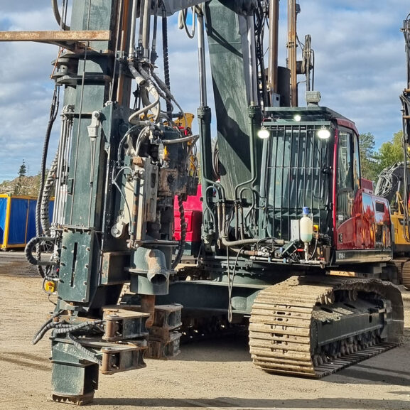 Volvo EC300 DT145 Pålningsmaskin