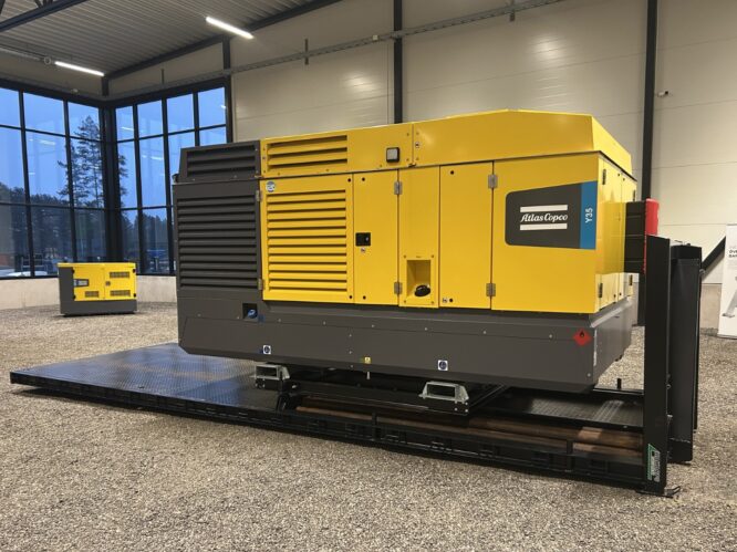 Atlas Copco DrillAir Y35 med roterande lastväxlarflak