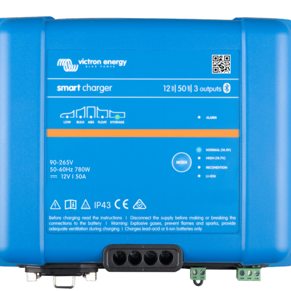 Victron Phoenix Smart 12V/50A IP43 (3 utgångar)