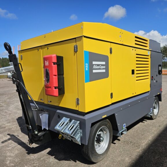 Atlas Copco DrillAir H32 med hjulaxlar