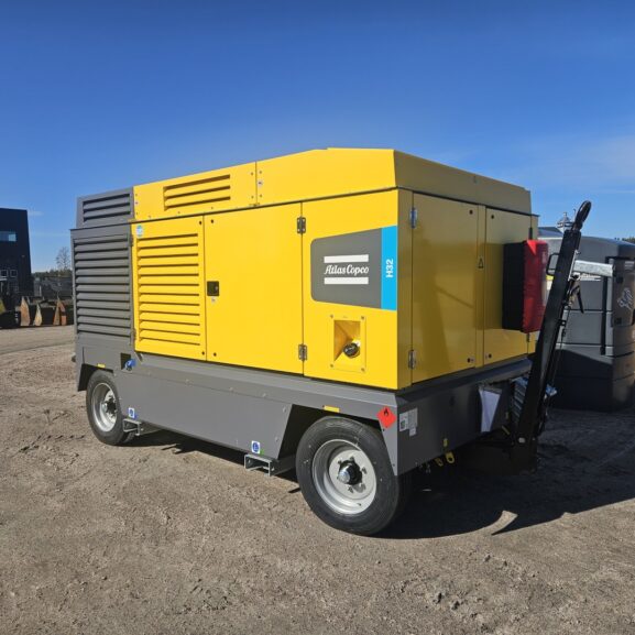 Atlas Copco DrillAir H32 med hjulaxlar