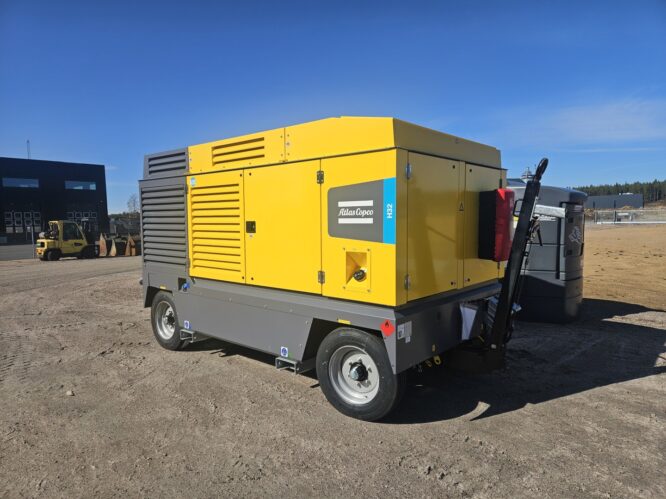 Atlas Copco DrillAir H32 med hjulaxlar